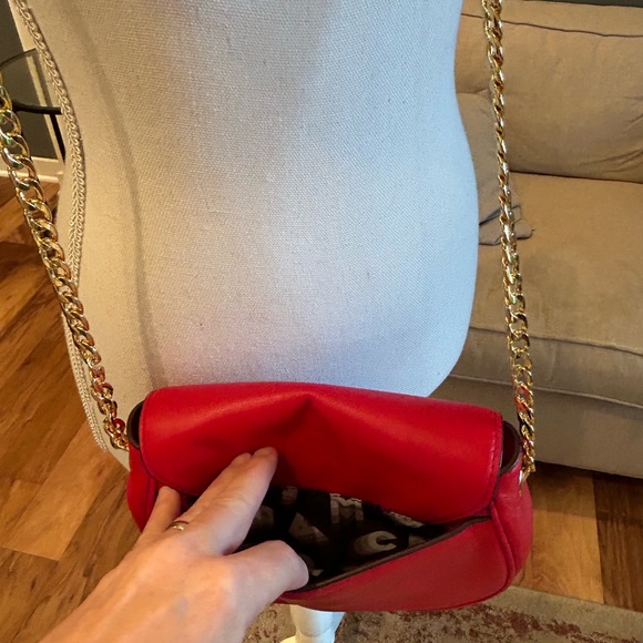 Marc Jacobs Red Leather Gold Chain Bag - Picture 15 of 15